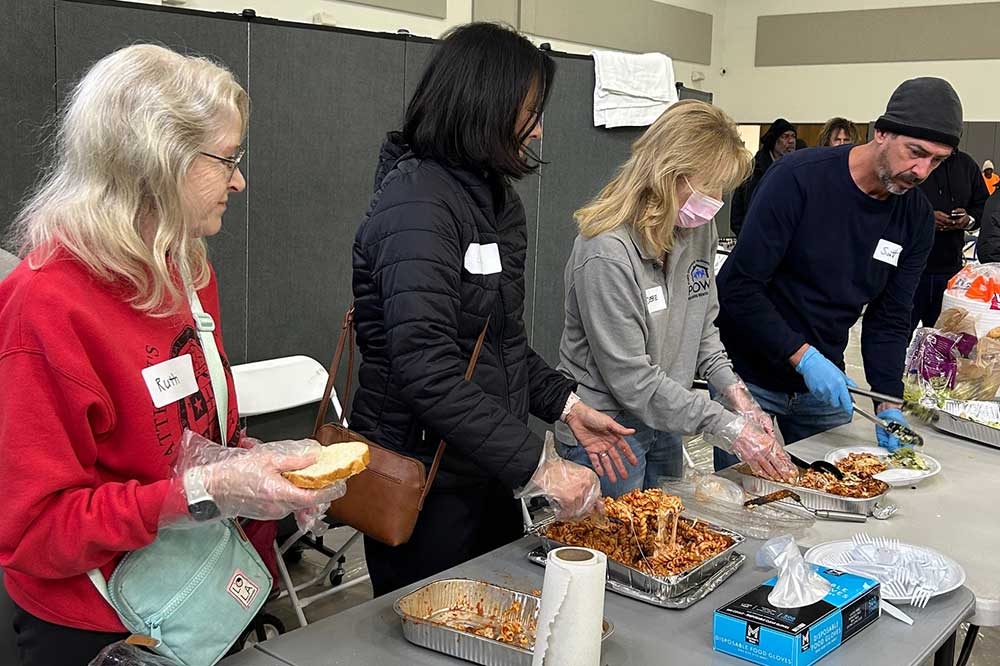 services-hot-meals Hot Meals